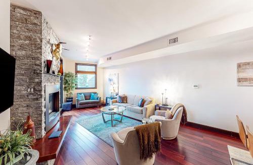 Jackson Apartment | Pearl At Jackson #203