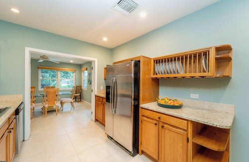 Bodden Town House | Pease Bay Manor is a secluded villa on a private beach - call Cayman Villas