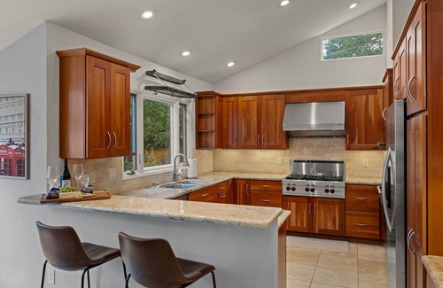 Del Monte Forest House | Pebble Beach 3BR 3BA