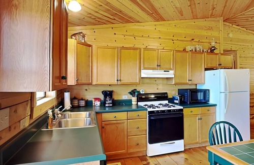 Ruidoso House | Peek-a-Boo Cabin | Peaceful Views + Near Area Attractions!