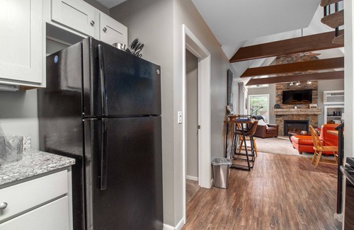 Clymer Condo | Peek & Peak slope side chalet, close to golf too!