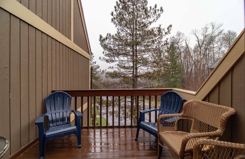 Clymer Condo | Peek & Peak slope side chalet, close to golf too!