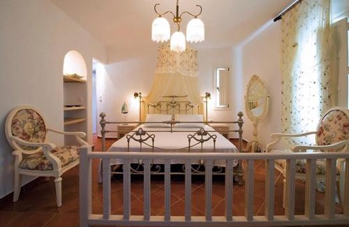 Folegandros Town Villa | Pegados Villas