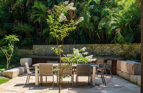 Bilgola Beach House | Pelangi by TCC