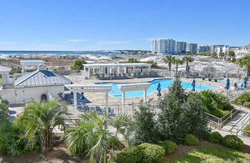 Holiday Isle House | Pelican Pointe At Destin Pointe Resort