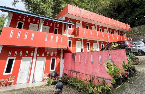 Berastagi Hotel | Penginapan Gindo Sidebuk Debuk Berastagi RedPartner