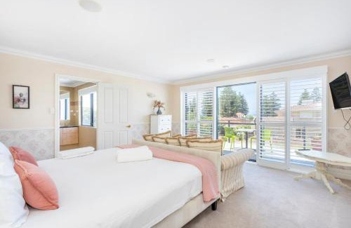 Safety Bay House | Penguin by the Bay