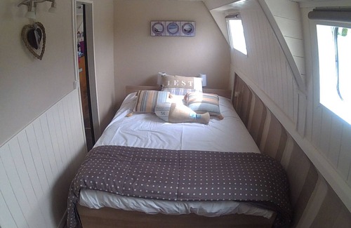 Wolfersdorf Boat Rental | Péniche Nidd, charming bed and breakfast on the Rhone-Rhine Canal