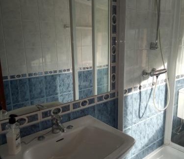 Distrito Rural Este House | Pensión * Abacá Gijón