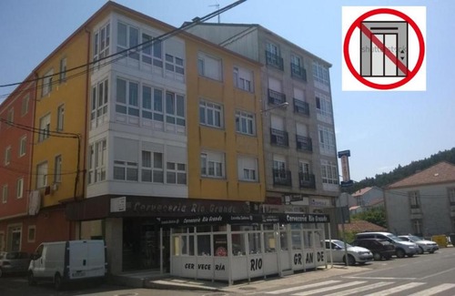 Bayo House | Pensión Residencia Miñones