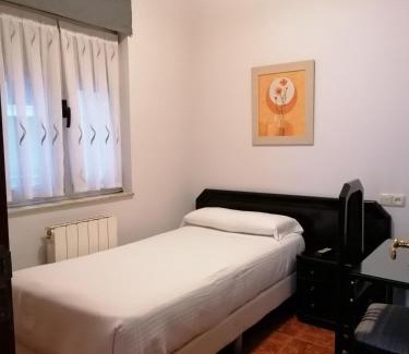 Aviles House | Pensión Serafín