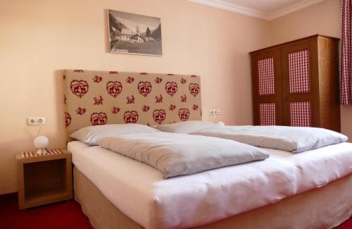 Plangeross House | Pension DORFPLATZL Pitztal