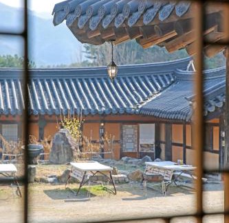 Sang House | Pension Gapyeong Chwiong Art Museum