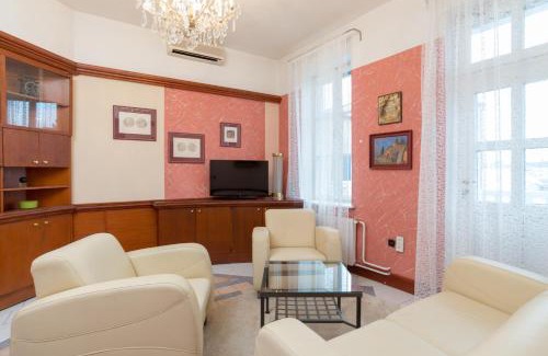 Brno House | Pension Ibérica