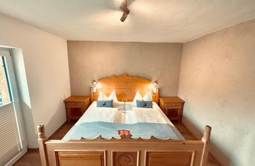 Reutte Hotel | Pension Kreuzeck - Dein Glücksplatz am Lech