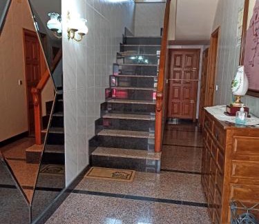 Fabero House | PENSION LA PARADA