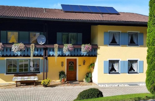 Teisendorf House | Pension Ramstötter