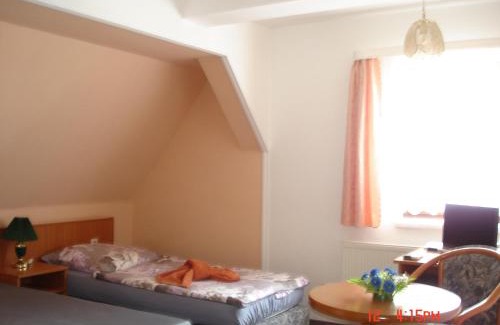 Suplingen House | Pension zum Schwanenteich