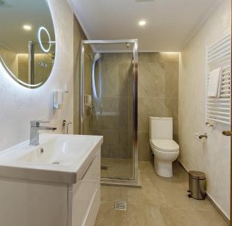 Braila House | Pensiune Heavens