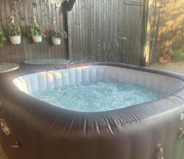 Cisnadie House | Pensiunea Casa cu Flori