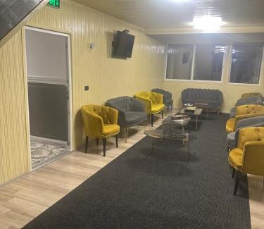 Lepsa House | Pensiunea Cascada Putnei