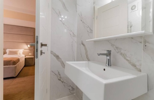 Timisoara House | PENSIUNEA ELISEI