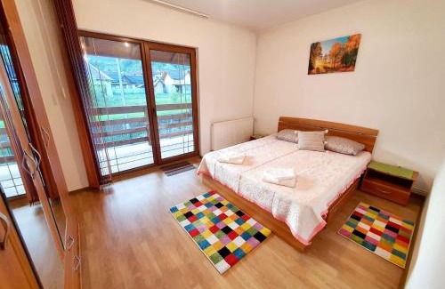 Rucar House | Pensiunea Geta