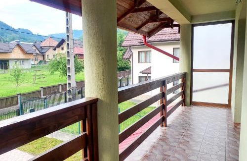 Rucar House | Pensiunea Geta