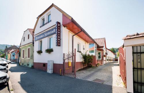 Brasov House | Pensiunea Kronstadt