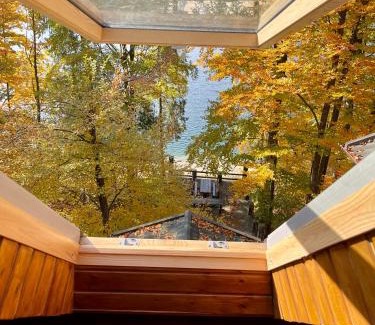 Arefu House | Pensiunea Lac