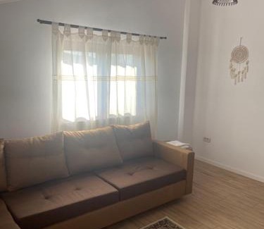 Valea Nucarilor House | Pensiunea Maria Agighiol