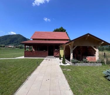 Vama Buzaului House | Pensiunea Mihade