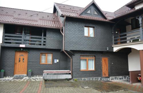 Borsa House | Pensiunea Poiana