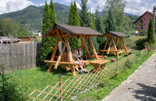 Capatineni-Ungureni House | Pensiunea Ricky