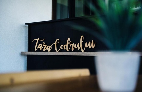 Asuaju de Sus Bed & Breakfast | Pensiunea Tara Codrului