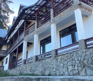 Tiha Bargaului House | Pensiunea Turistică Tihuța