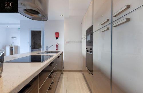 Tal-Ghoqod Apartment | Penthouse and BBQ Kitchen Island & Massive living by 360 Estates