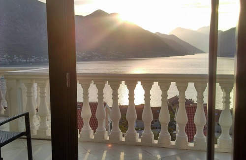 Dobrota Apartment | Penthouse Apartment, Stunning Views, Pool, Private Parking, Wifi