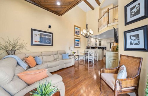 Port Canaveral Condo | Penthouse Condo, ocean view, steps to the beach