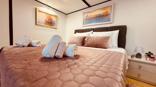 Mejasi Apartment | Penthouse Lapis
