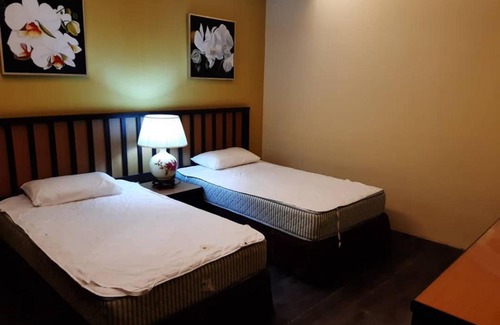 Endah Resort | PENTHOUSE MOLEK