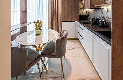 Sector 3 Apartment | Penthouse Studio Live Above the City