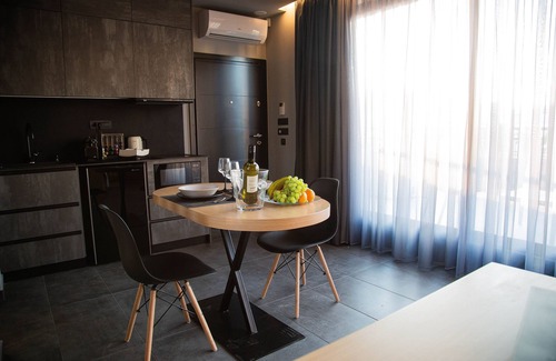Kinosargous Apartment | Penthouse with Acropolis view for 2 guests - The Urban Link