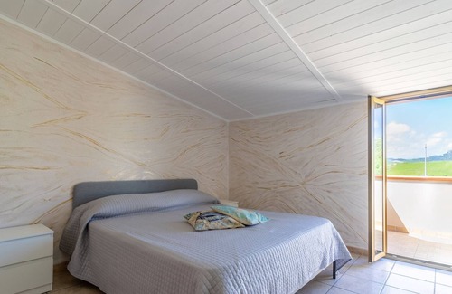 Strongoli Apartment | Penthouse with samezing view of the sea and nature