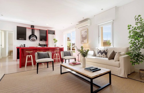 Palos de la Frontera Apartment | Penthouse with terrace in Madrid. Delicias II