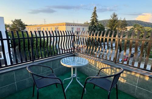 Trencin House | Penzión ACCOM