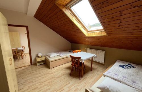 Zazriva House | Penzión D+D