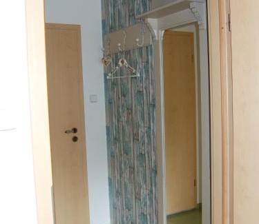 Karlovy Dvory Bed & Breakfast | Penzion Stříbrný vítr
