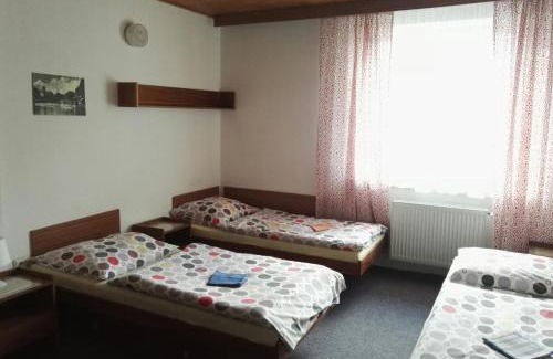Podebrady House | Penzion Tenis