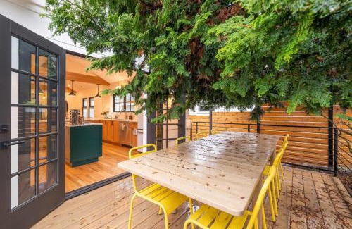 Queen Anne House | Perch - Emerald Cottage